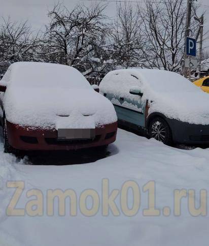 Захлопнулись ключи в машине. Цена открыть её.